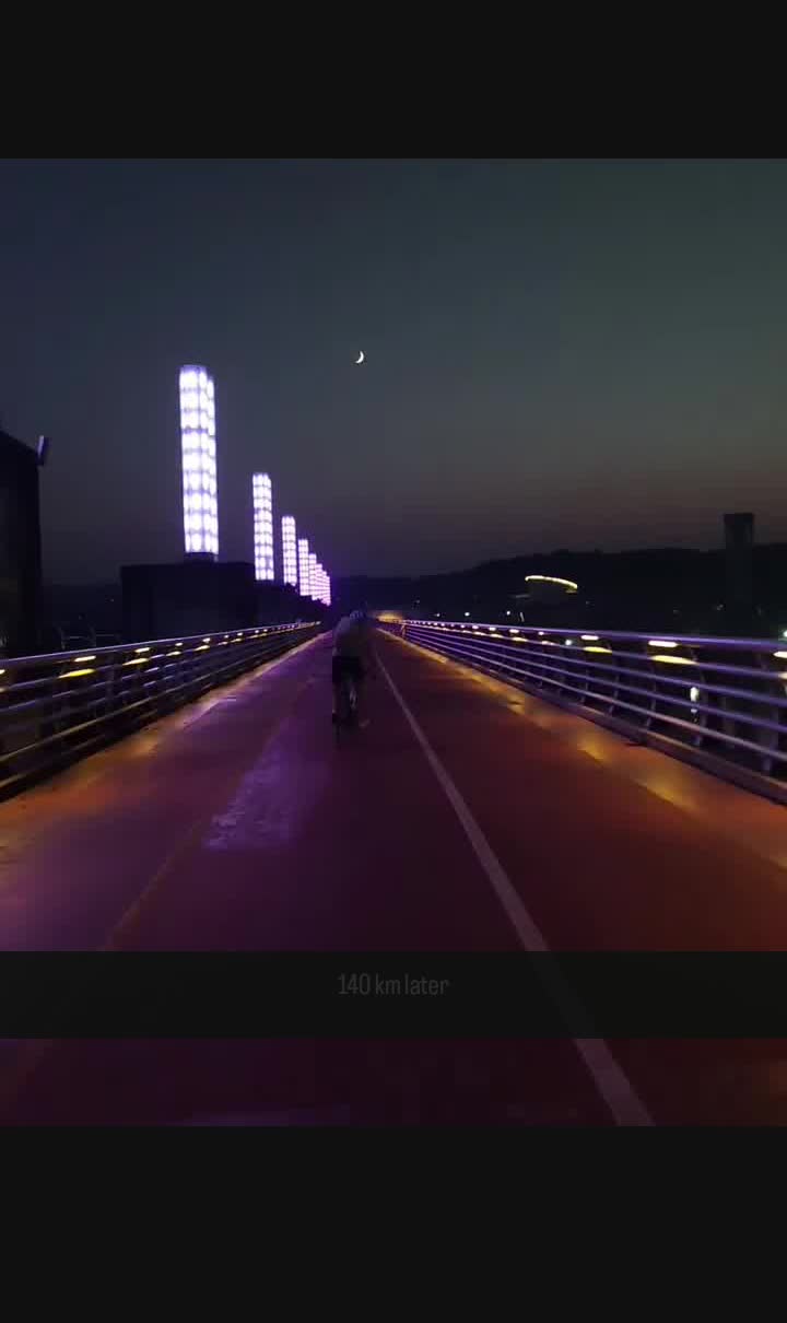 Night cycling lit bridge Han River 140km 4 Rivers