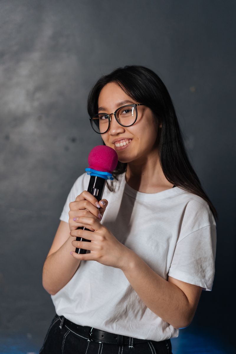Woman singing karaoke Korean style